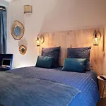 L Etablissement La A 2 Pas Vous Propose, 3 Deux , 1 , Netflix, Lits Faits A Votre Arrivee, Serviettes De Toilette, Menage, Wifi, En Hyper Centre ,plage A 100m, Box A Velos, Paiement 3 Fois Sans Frais, Prix Comp 아파트 *