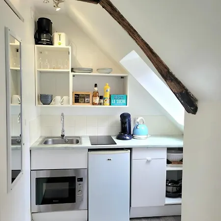 L Etablissement La A 2 Pas Vous Propose, 3 Deux Chambres, 1 Piece Avec Climatiseur , Netflix, Lits Faits A Votre Arrivee, Serviettes De Toilette, Menage, Wifi, En Hyper Centre ,plage A 100m, Box A Velos Lägenhet Dieppe