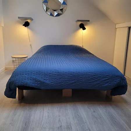Διαμέρισμα L Etablissement La A 2 Pas Vous Propose, 3 Deux Chambres, 1 Piece Avec Climatiseur , Netflix, Lits Faits A Votre Arrivee, Serviettes De Toilette, Menage, Wifi, En Hyper Centre ,plage A 100m, Box A Velos *