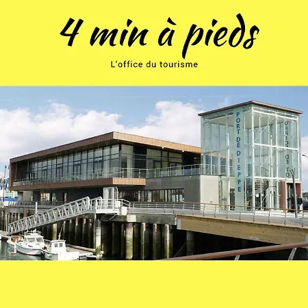 L Etablissement La A 2 Pas Vous Propose, 3 Deux Chambres, 1 Piece Avec Climatiseur , Netflix, Lits Faits A Votre Arrivee, Serviettes De Toilette, Menage, Wifi, En Hyper Centre ,plage A 100m, Box A Velos * Διέππη