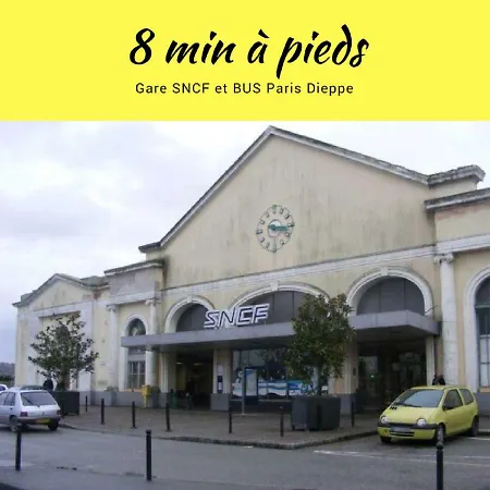 L Etablissement La A 2 Pas Vous Propose, 3 Deux Chambres, 1 Piece Avec Climatiseur , Netflix, Lits Faits A Votre Arrivee, Serviettes De Toilette, Menage, Wifi, En Hyper Centre ,plage A 100m, Box A Velos * Διέππη