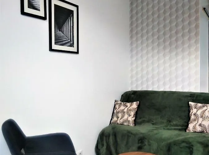 L'établissement La A 2 Pas , Vous Propose 4 Neufs Avec Services , Lits Faits à Votre Arrivée , Serviettes De Toilette , Ménage , Wifi , En Hyper Centre , Vue à 50m , Est Accessible à Pied Appartement Dieppe